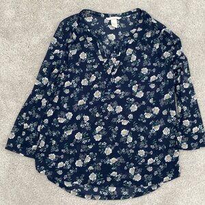 H&M Blue Floral Pattern Blouse with 3/4 Sleeves Size Medium